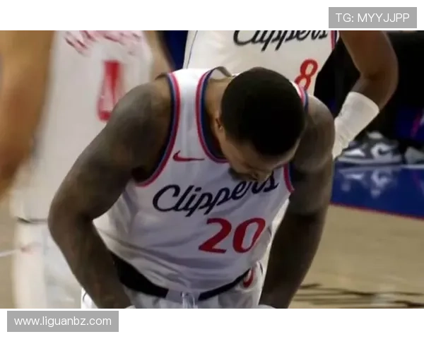 怀特谈最后防守策略：适时犯规或许是明智选择幸好哈登未能命中关键投篮